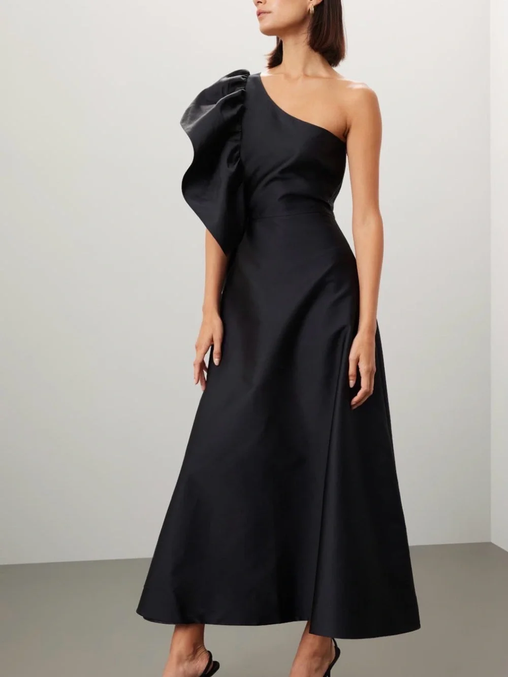Dea Kubidal Black One Shoulder Bow Evening Gown Maxi Dress size S